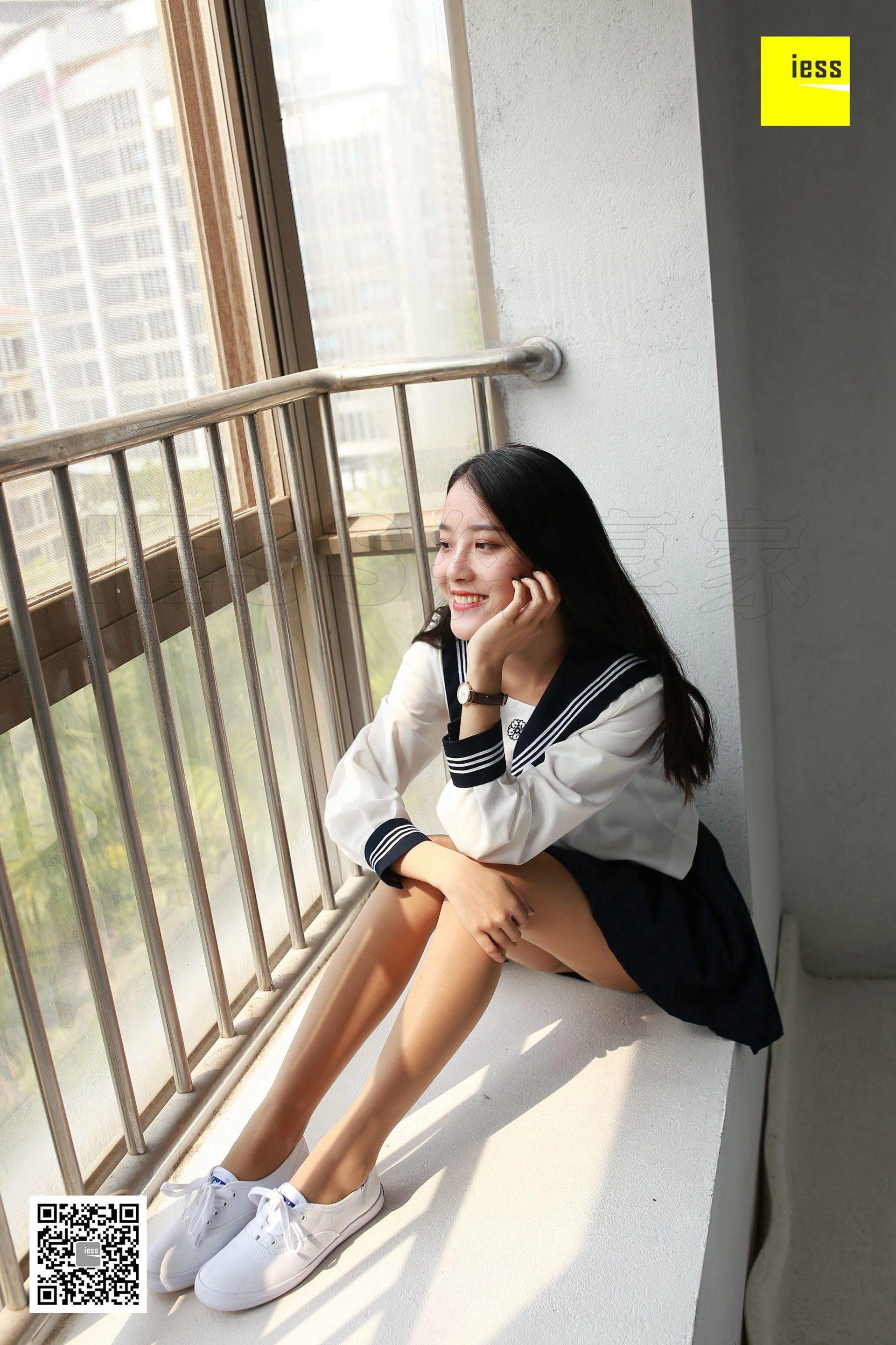 [IESS异思趣向] 2018.04.22 丝享家216:《第一次涂指甲油的婉萍》婉萍 1